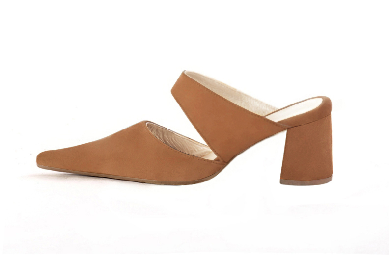 Camel beige elegant clog mules. Pointed toe. Medium flare heels. - Florence KOOIJMAN